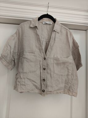 ZARA Light Beige Linen Button-Front Crop Shirt